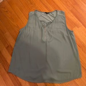 PaperMoon 2X pale green zippered tank